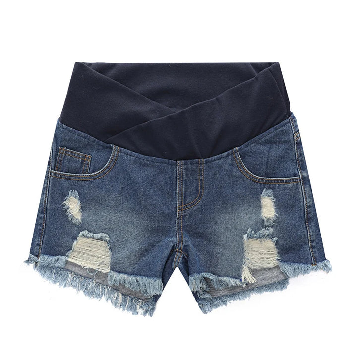 Short de grossesse déchiré